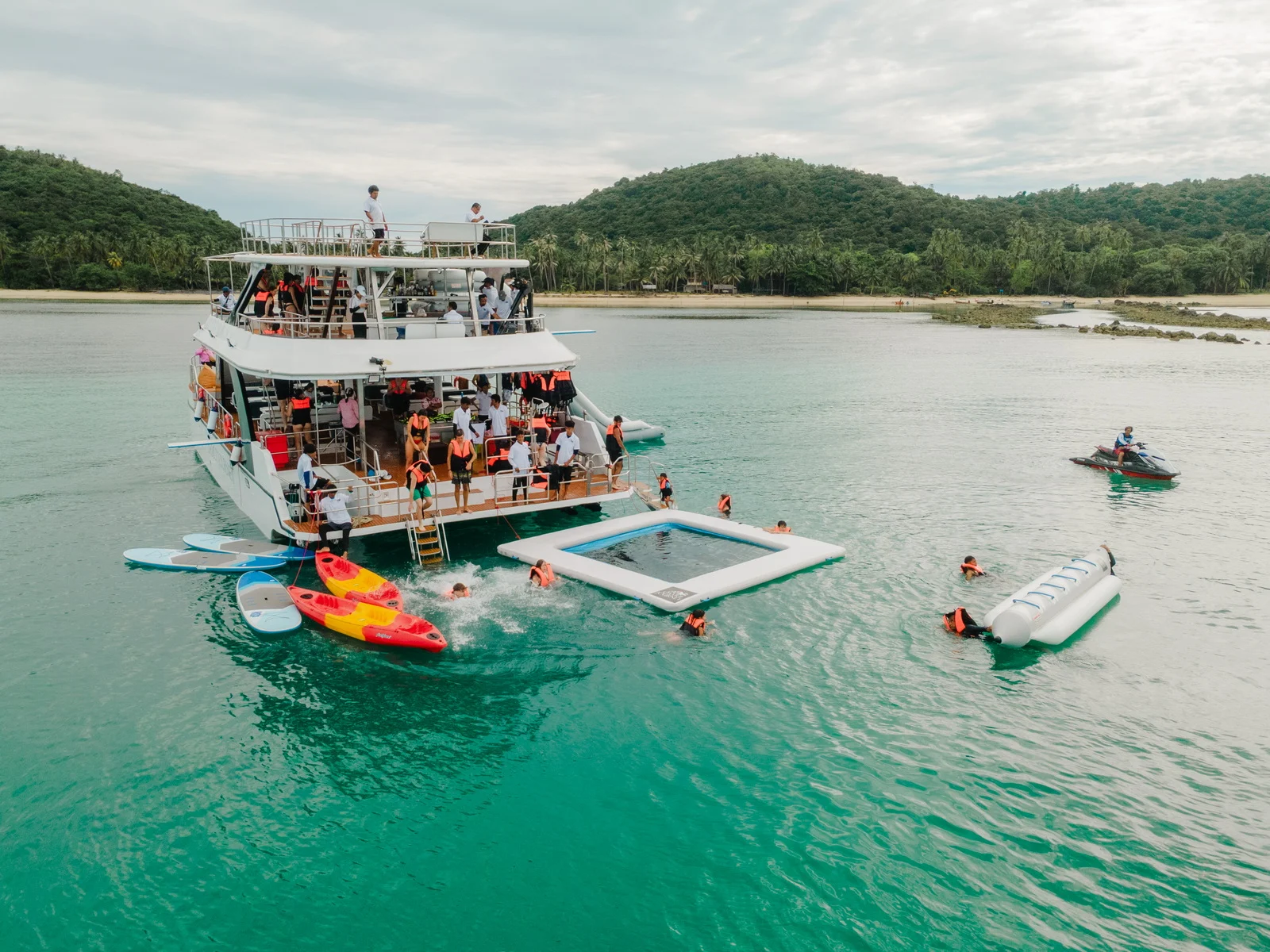 Schnorcheln an Koh Tan: Riffe, Technik und riffschonende Tipps für die Insel südlich von Koh Samui